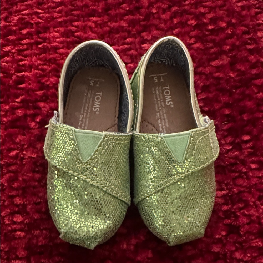 TOMS toddler size 5 glitter sparkle light green shoes St Patrick’s Day EUC‎
